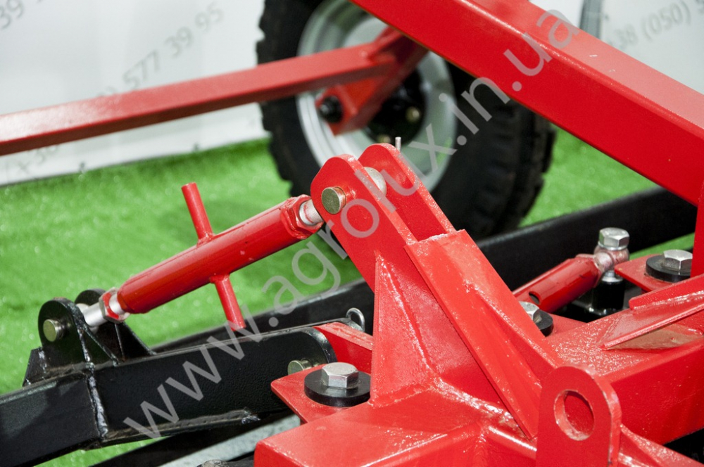 ��������� �������� ��������� 2.4 ���� �������