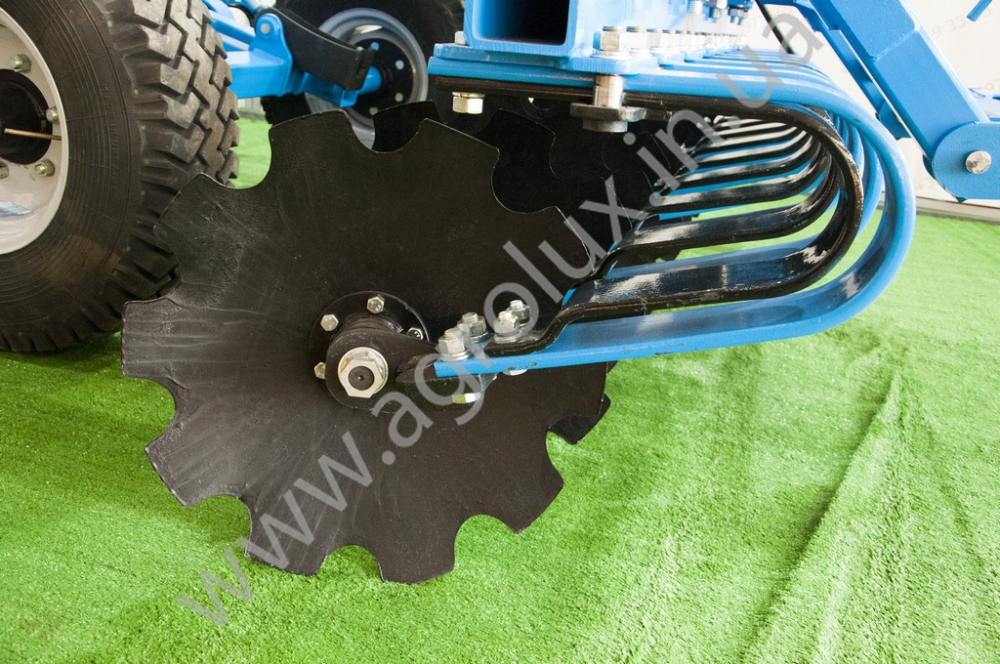 Лущильник дисковий причіпний ЛДВП-3.0 Лущильник дисковий причіпний ЛДВП-3.0