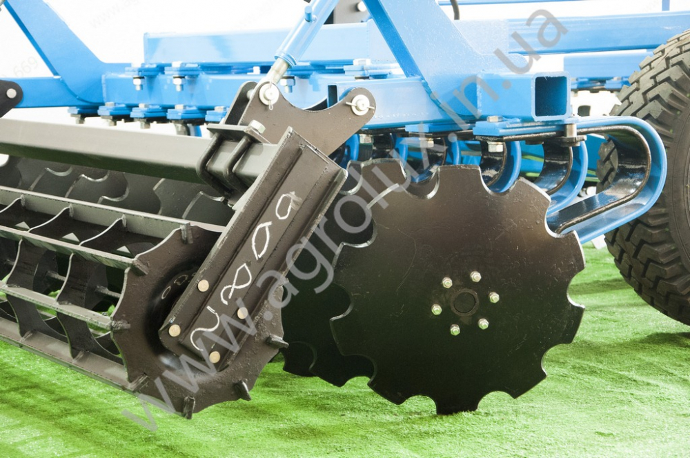 Лущильник дисковий причіпний ЛДВП 2,4 Лущильник дисковий причіпний ЛДВП 2,4