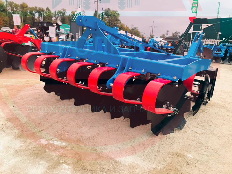 Лущильник дисковий навісний ЛДВН-3.1 Лущильник дисковий навісний ЛДВН-3.1