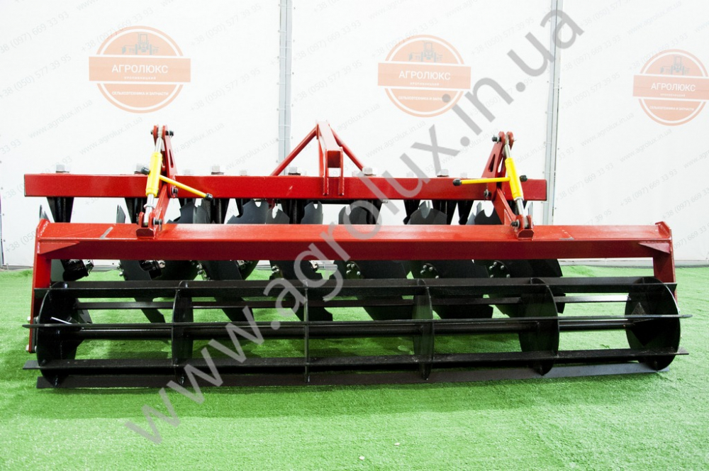 Борона дискова навісна АГ 2.4-20 (гайка) Борона дискова навісна АГ 2.4-20 (гайка)