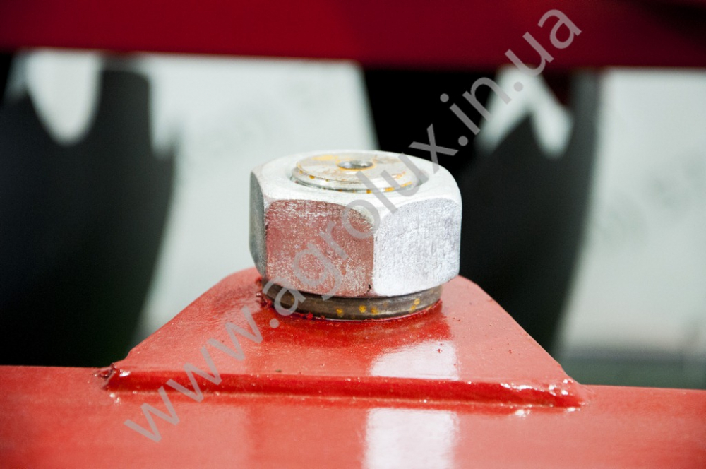 Борона дискова навісна АГ 2.4-20 (гайка) Борона дискова навісна АГ 2.4-20 (гайка)