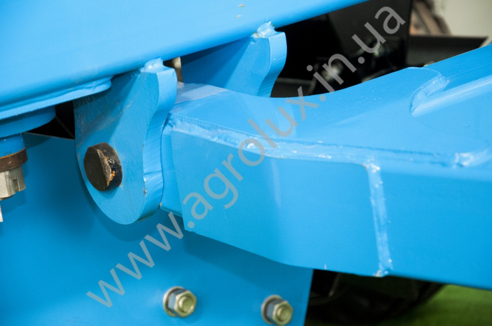 Коток-подрібнювач водоналивний рублячий КІП-6м. Коток-подрібнювач водоналивний рублячий КІП-6м.