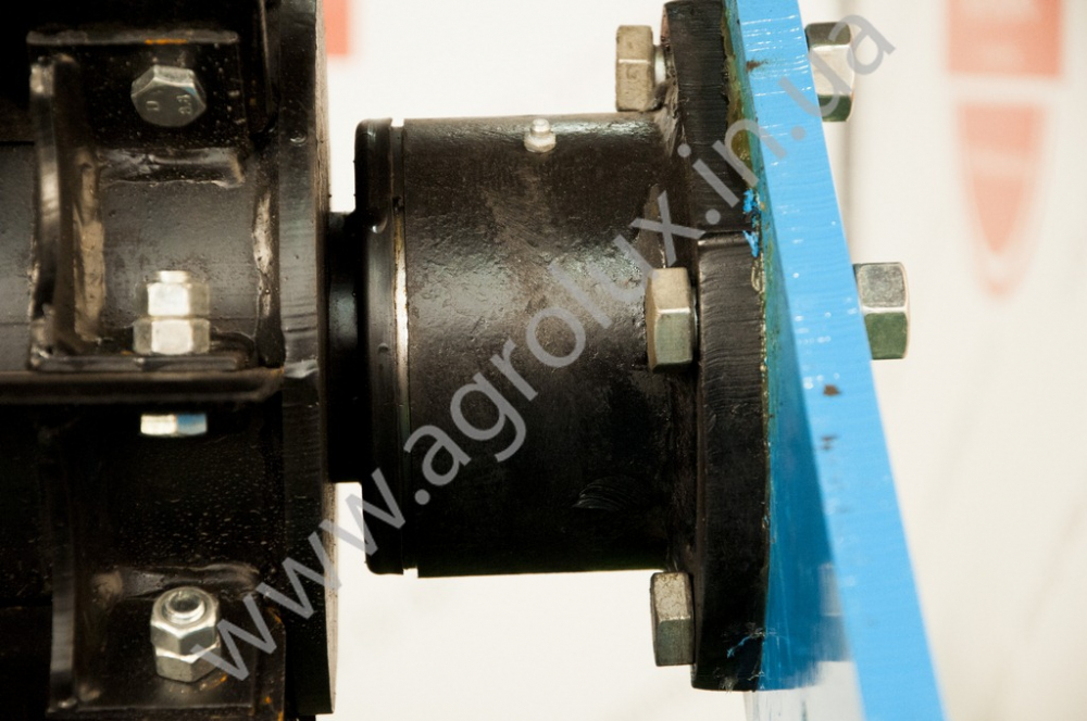 Коток-подрібнювач водоналивний рублячий КІП-6м. Коток-подрібнювач водоналивний рублячий КІП-6м.