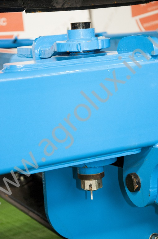 Коток-подрібнювач водоналивний рублячий КІП-6м. Коток-подрібнювач водоналивний рублячий КІП-6м.