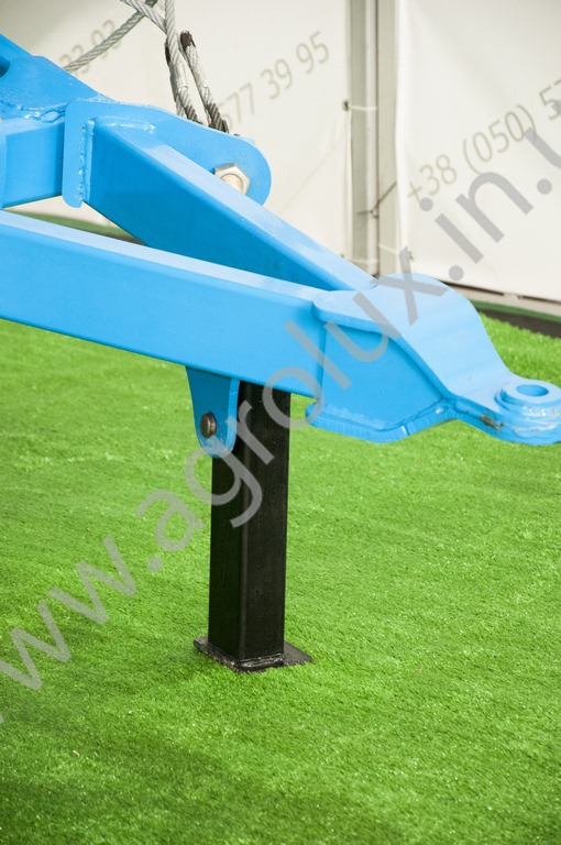 Коток-подрібнювач водоналивний рублячий КІП-6м. Коток-подрібнювач водоналивний рублячий КІП-6м.