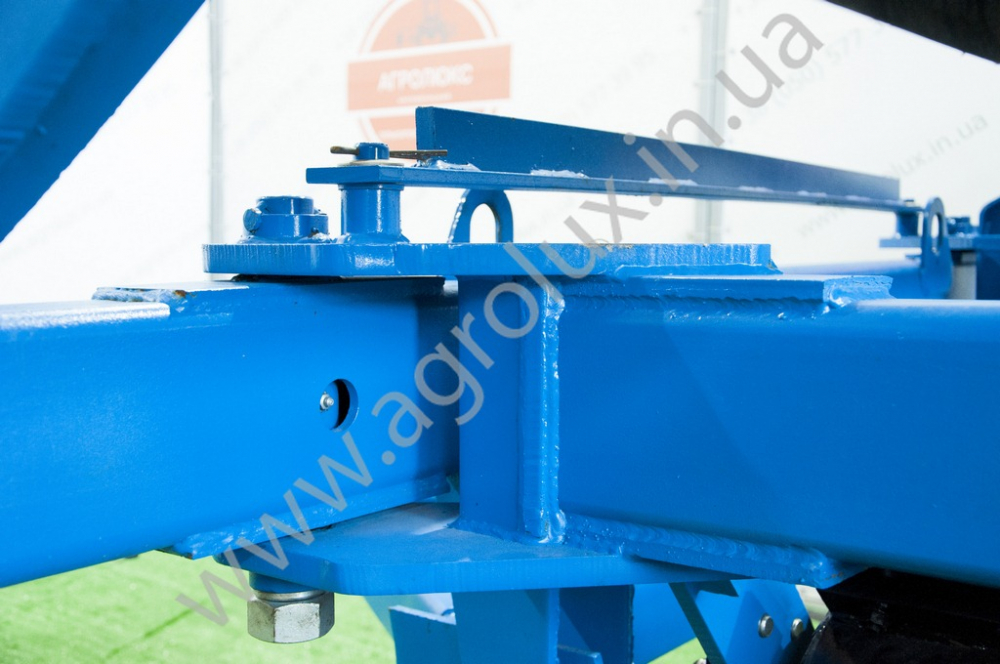 Коток-подрібнювач водоналивний рублячий КЗК 6-01 м. Коток-подрібнювач водоналивний рублячий КЗК 6-01 м.