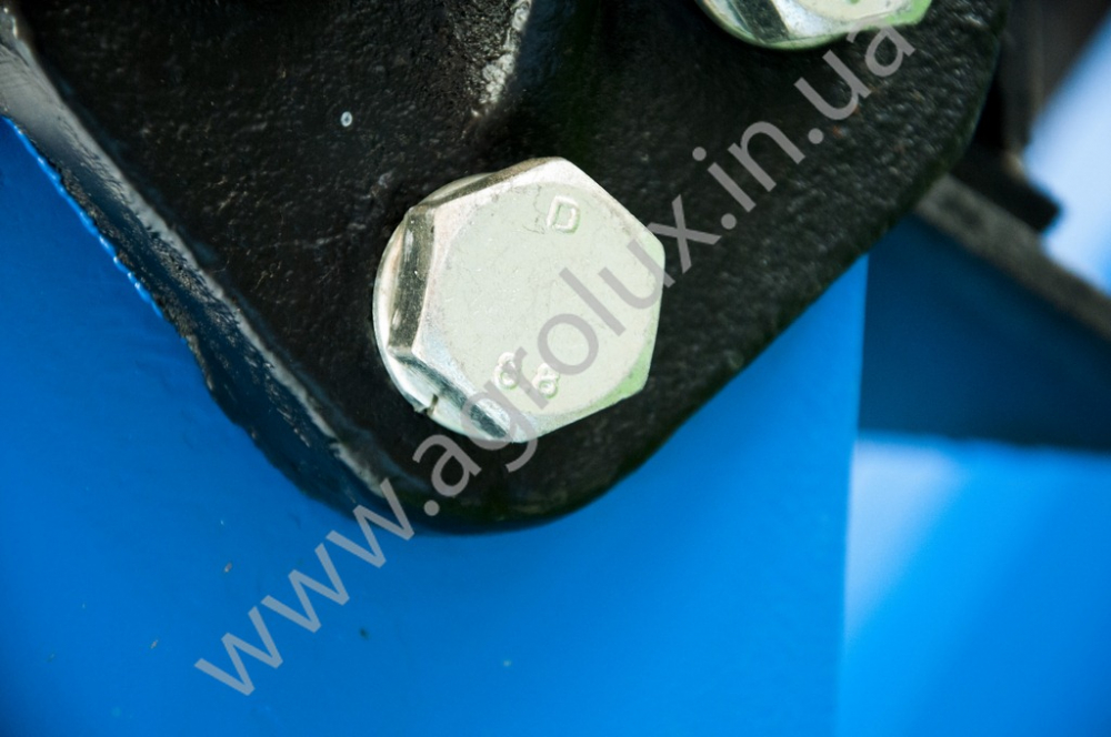 Коток-подрібнювач водоналивний КЗК-6 шахматний порядок (синій), 6 м. Коток-подрібнювач водоналивний КЗК-6 шахматний порядок (синій), 6 м.