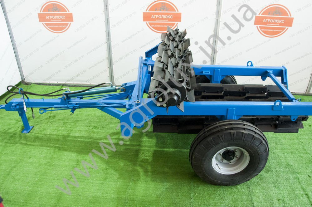 Коток-подрібнювач водоналивний КЗК-6 шахматний порядок (синій), 6 м. Коток-подрібнювач водоналивний КЗК-6 шахматний порядок (синій), 6 м.