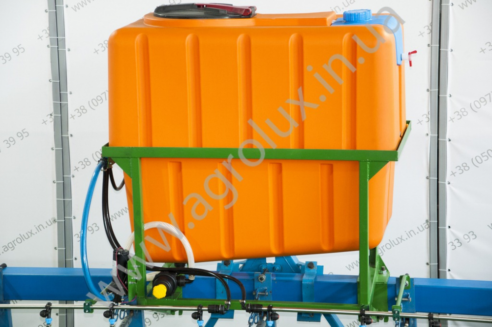 КМН-5.6 Культиватор міжрядний з системою КАС КМН-5.6 Культиватор міжрядний з системою КАС