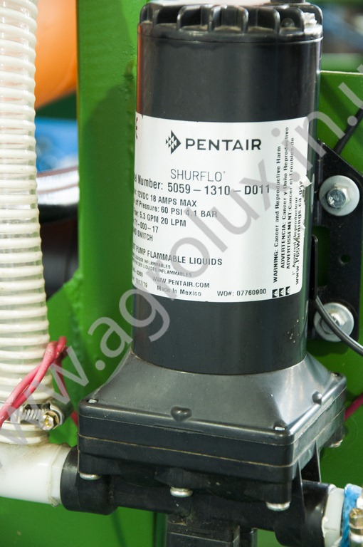 КМН-5.6 Культиватор міжрядний з системою КАС КМН-5.6 Культиватор міжрядний з системою КАС