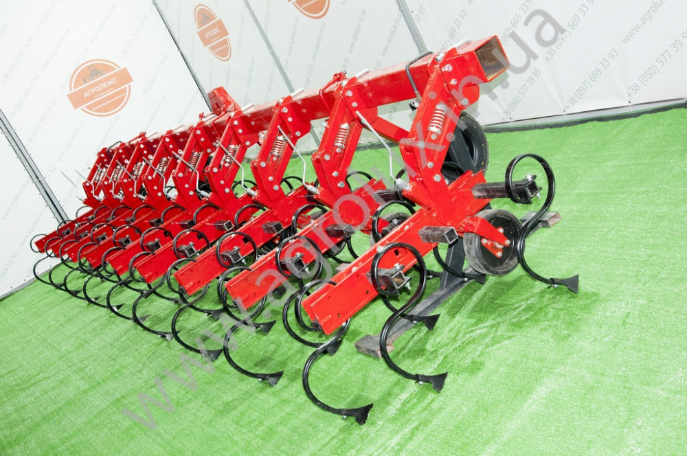 Культиватор КРН-S-5.6 із пружинною стійкою S-подібна Bellota Культиватор КРН-S-5.6 із пружинною стійкою S-подібна Bellota