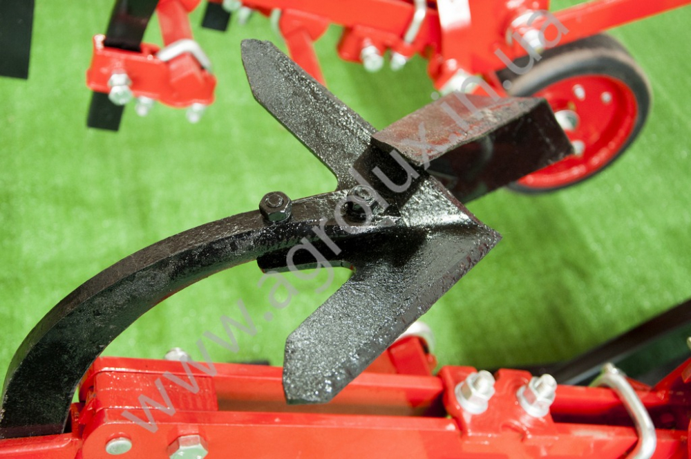 КРН-5.6 Культиватор міжрядний (8 РЯДКОВИЙ) КРН-5.6 Культиватор міжрядний (8 РЯДКОВИЙ)