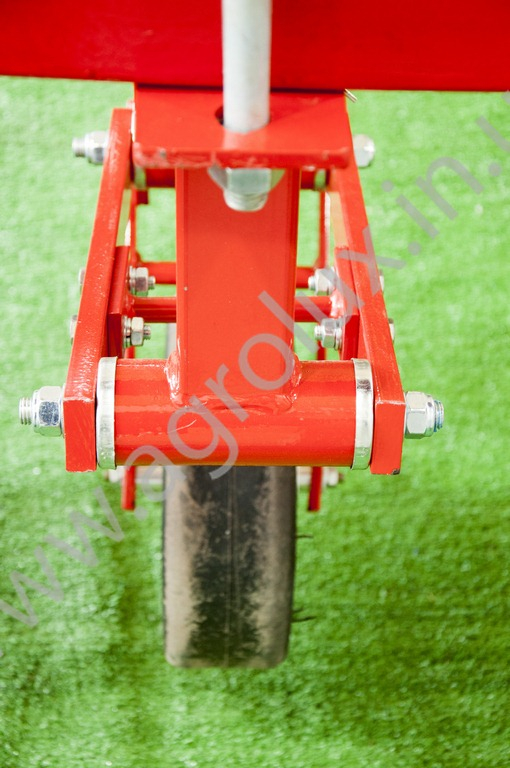 КРН-5.6 Культиватор міжрядний (8 РЯДКОВИЙ) КРН-5.6 Культиватор міжрядний (8 РЯДКОВИЙ)