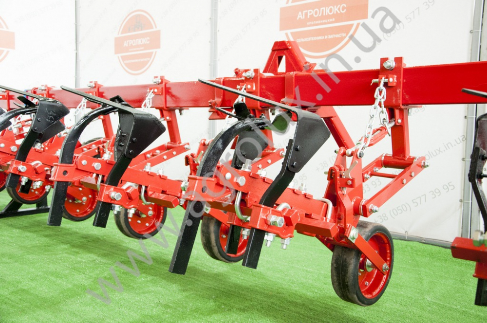 КРН-5.6 Культиватор міжрядний (8 РЯДКОВИЙ) КРН-5.6 Культиватор міжрядний (8 РЯДКОВИЙ)