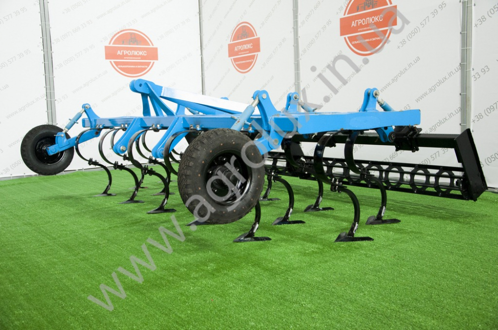 Культиватор навісний передпосівної обробки КНВО-3.6 Культиватор навісний передпосівної обробки КНВО-3.6