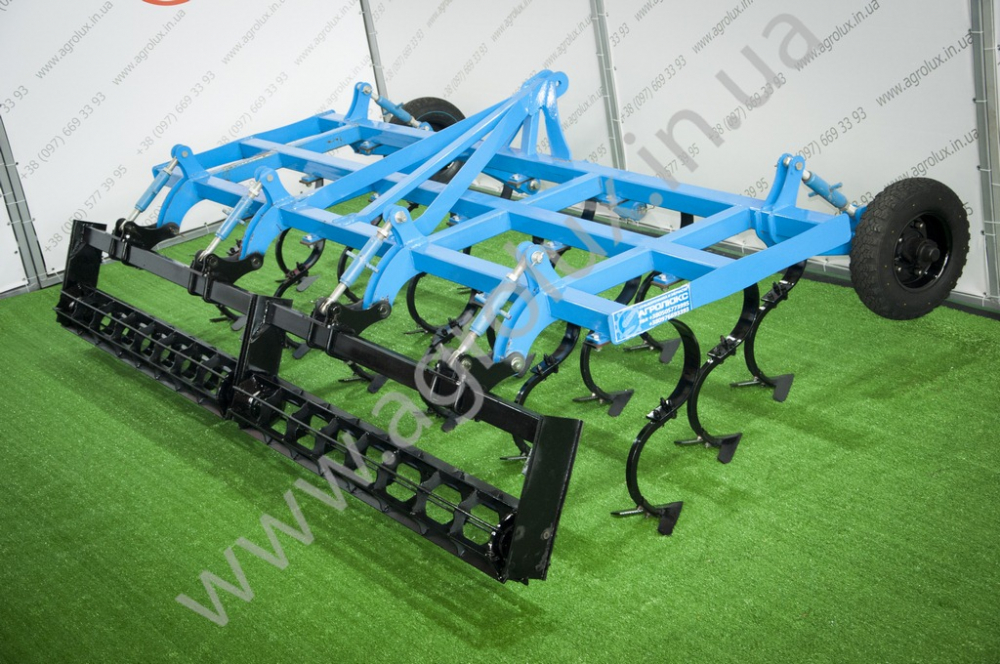 Культиватор навісний передпосівної обробки КНВО-3.6 Культиватор навісний передпосівної обробки КНВО-3.6