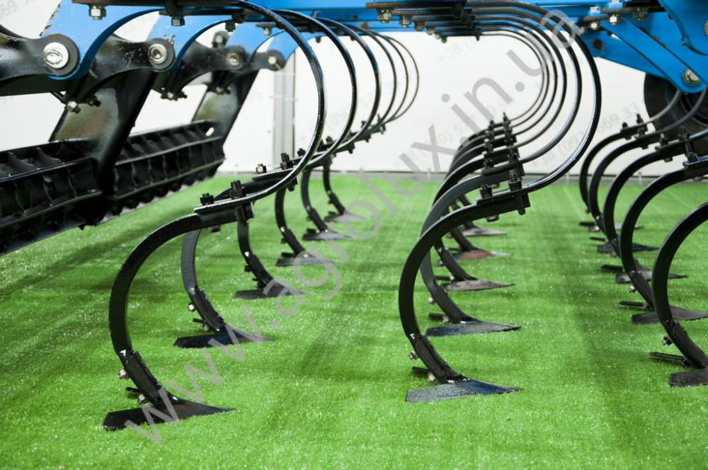 Культиватор навісний передпосівної обробки КНВО-3.6 Культиватор навісний передпосівної обробки КНВО-3.6