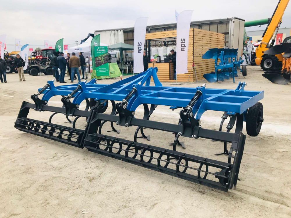 Культиватор навісний передпосівної обробки КНВО-3.6 (з катком и зуб.бороной) Культиватор навісний передпосівної обробки КНВО-3.6 (з катком и зуб.бороной)