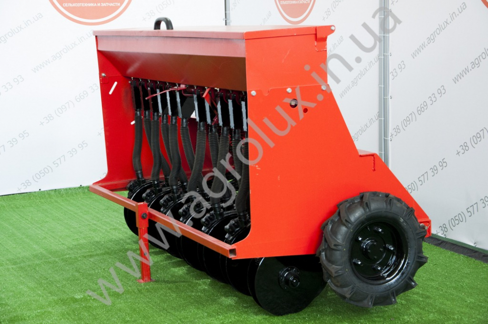 Зернова Сівалка МІНІ СЗ 1.95 - 13 (13 рядна) Зернова Сівалка МІНІ СЗ 1.95 - 13 (13 рядна)
