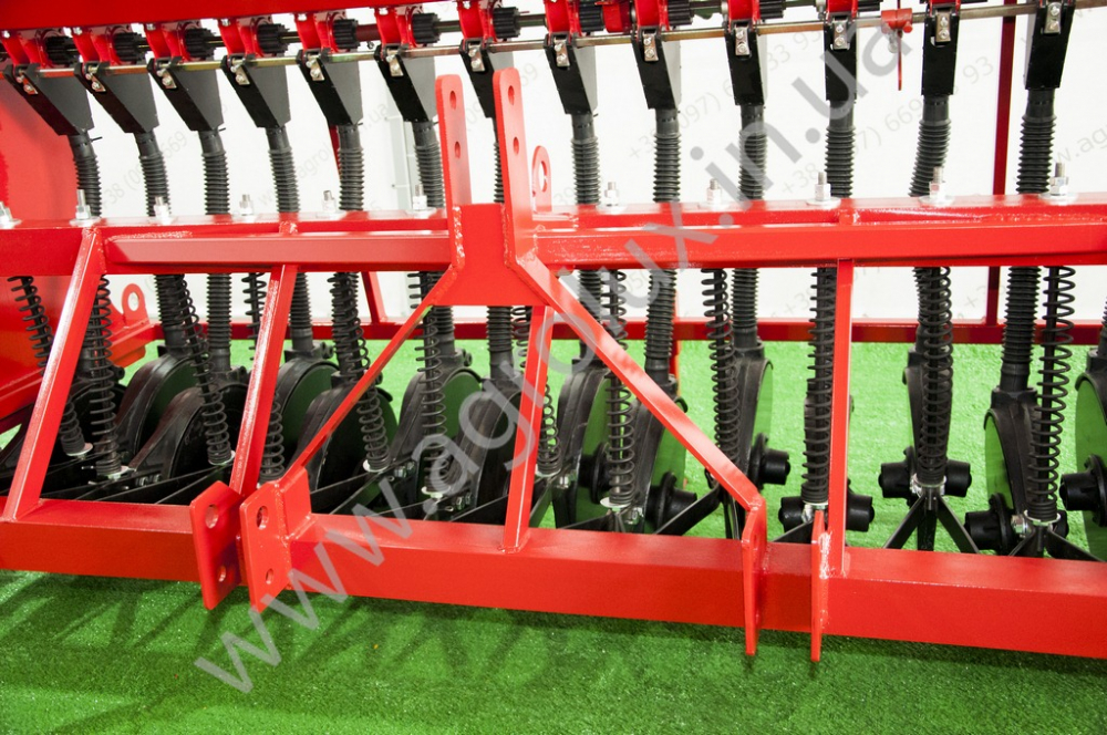 Зернова Сівалка МІНІ СЗ 2.25 - 15 (15 рядна) Зернова Сівалка МІНІ СЗ 2.25 - 15 (15 рядна)