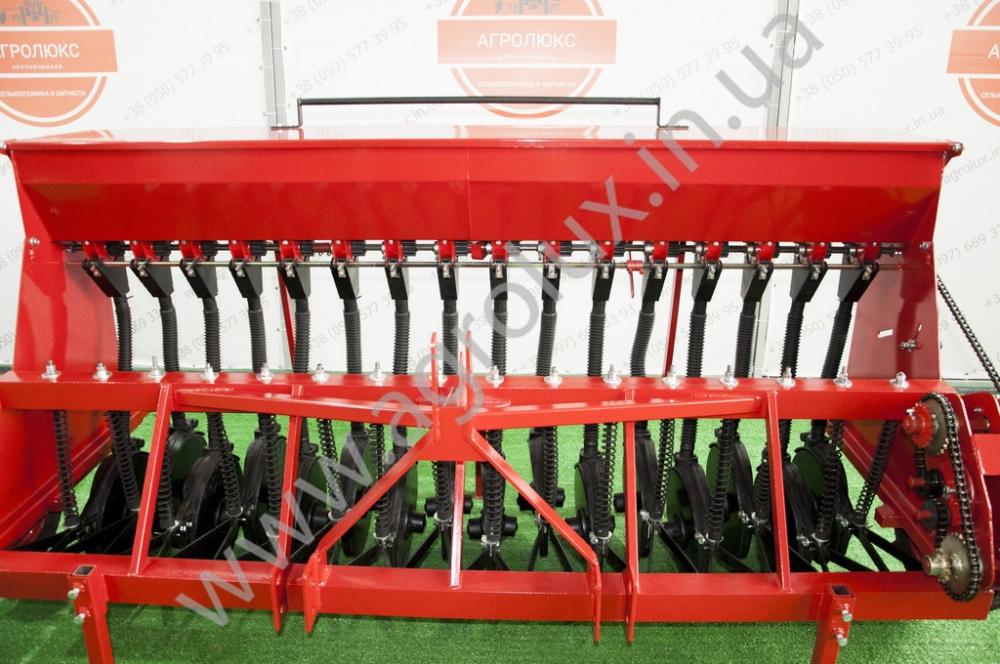 Зернова Сівалка МІНІ СЗ 2.25 - 15 (15 рядна) Зернова Сівалка МІНІ СЗ 2.25 - 15 (15 рядна)