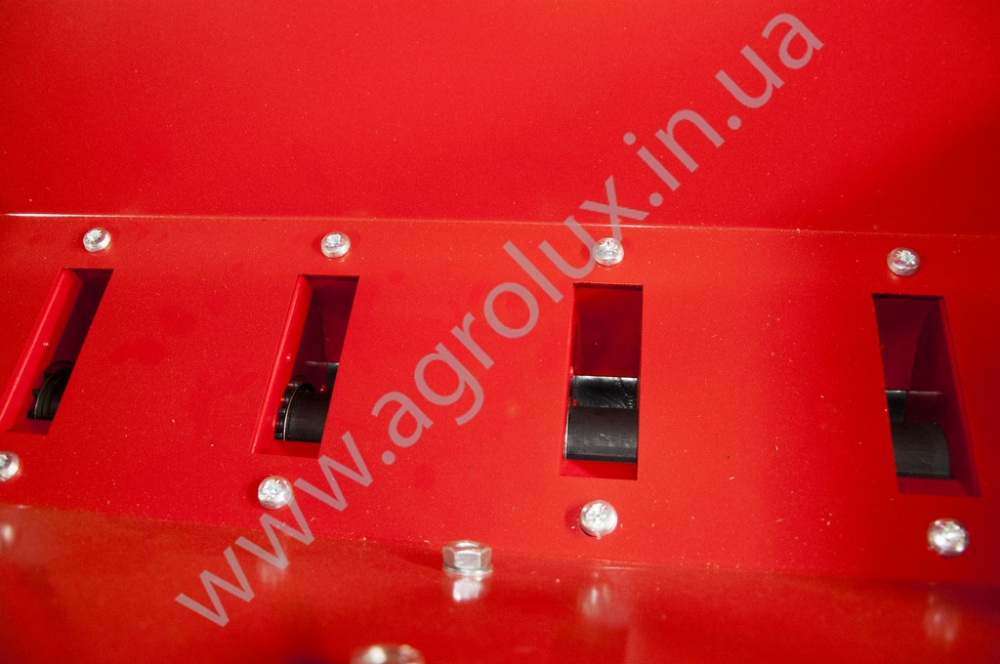 Зернова Сівалка МІНІ СЗ 2.55 - 17 (17 рядна) Зернова Сівалка МІНІ СЗ 2.55 - 17 (17 рядна)