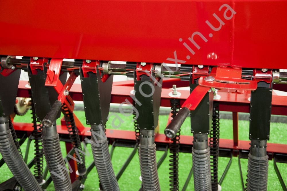 Зернова Сівалка МІНІ СЗ 2.55 - 17 (17 рядна) Зернова Сівалка МІНІ СЗ 2.55 - 17 (17 рядна)