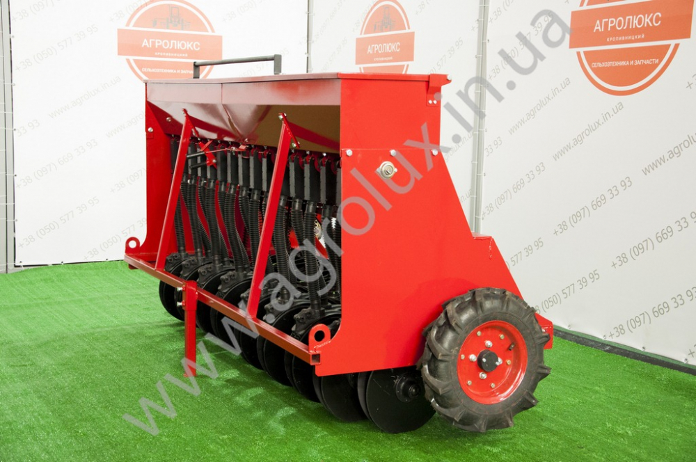 Зернова Сівалка МІНІ СЗ 2.4 - 16 (16 рядна) Зернова Сівалка МІНІ СЗ 2.4 - 16 (16 рядна)