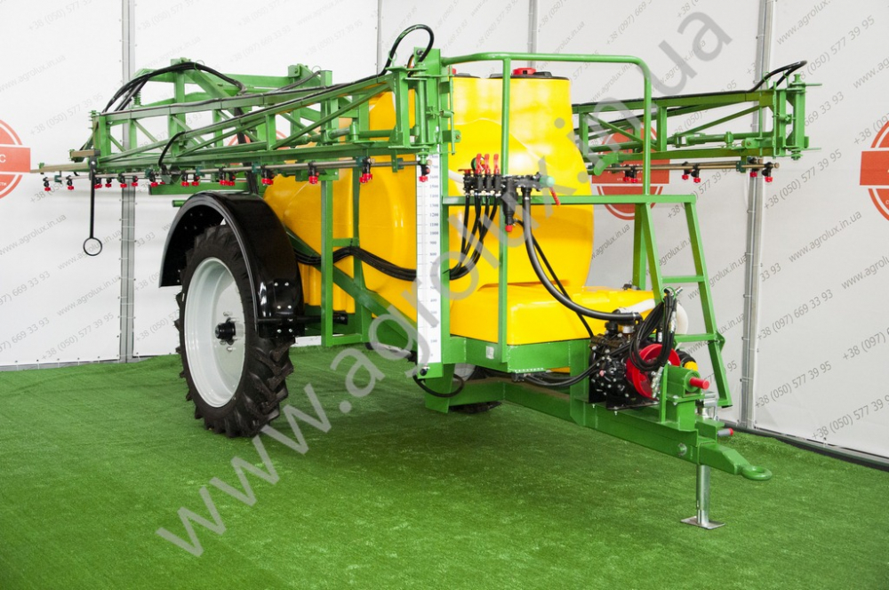 Оприскувач причіпний Вектор-2000 зі штангою 21 м. 1х форсунка Оприскувач причіпний Вектор-2000 зі штангою 21 м. 1х форсунка