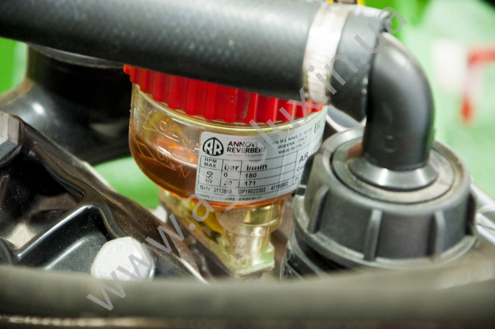 Оприскувач причіпний Вектор-3000 зі штангою 21 м., 3х форсунка Оприскувач причіпний Вектор-3000 зі штангою 21 м., 3х форсунка