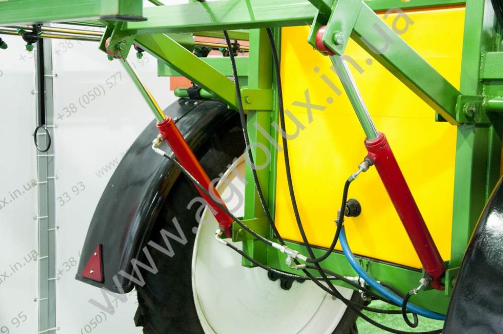 Оприскувач причіпний Вектор-3000 зі штангою 21 м., 3х форсунка Оприскувач причіпний Вектор-3000 зі штангою 21 м., 3х форсунка