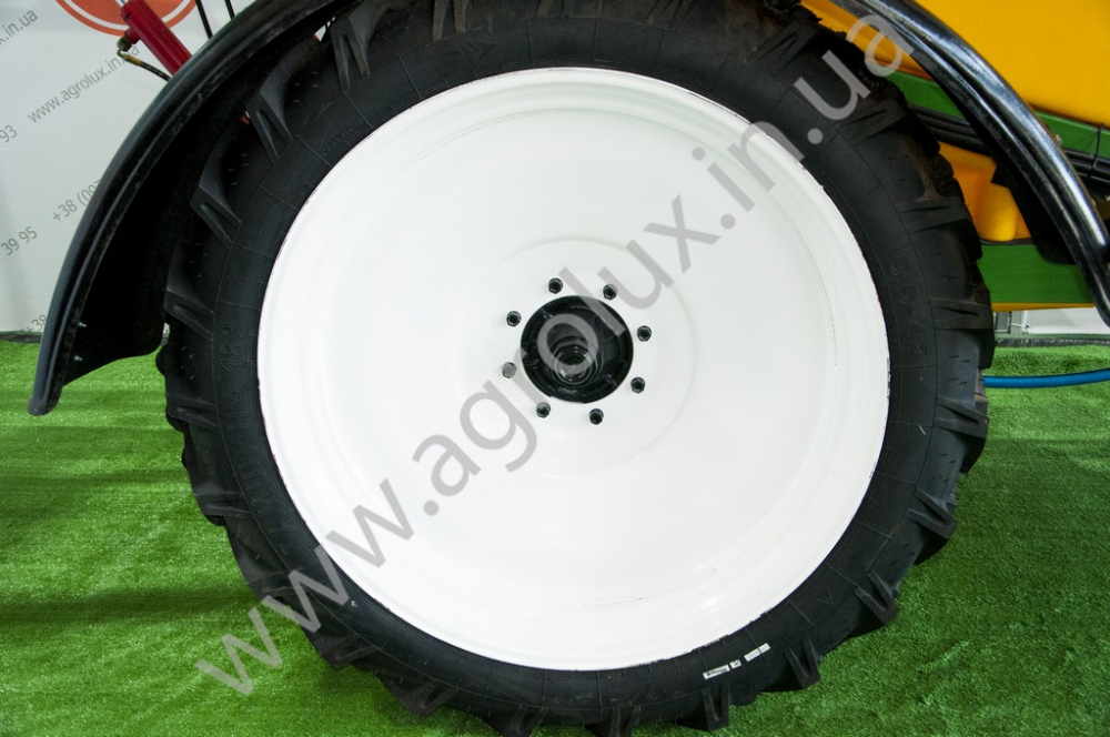 Оприскувач причіпний Вектор-3000 зі штангою 21 м., 3х форсунка Оприскувач причіпний Вектор-3000 зі штангою 21 м., 3х форсунка