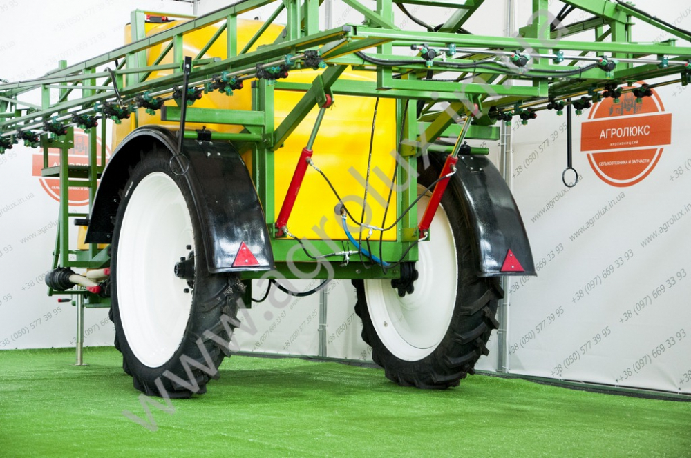 Оприскувач причіпний Вектор-3000 зі штангою 21 м., 3х форсунка Оприскувач причіпний Вектор-3000 зі штангою 21 м., 3х форсунка