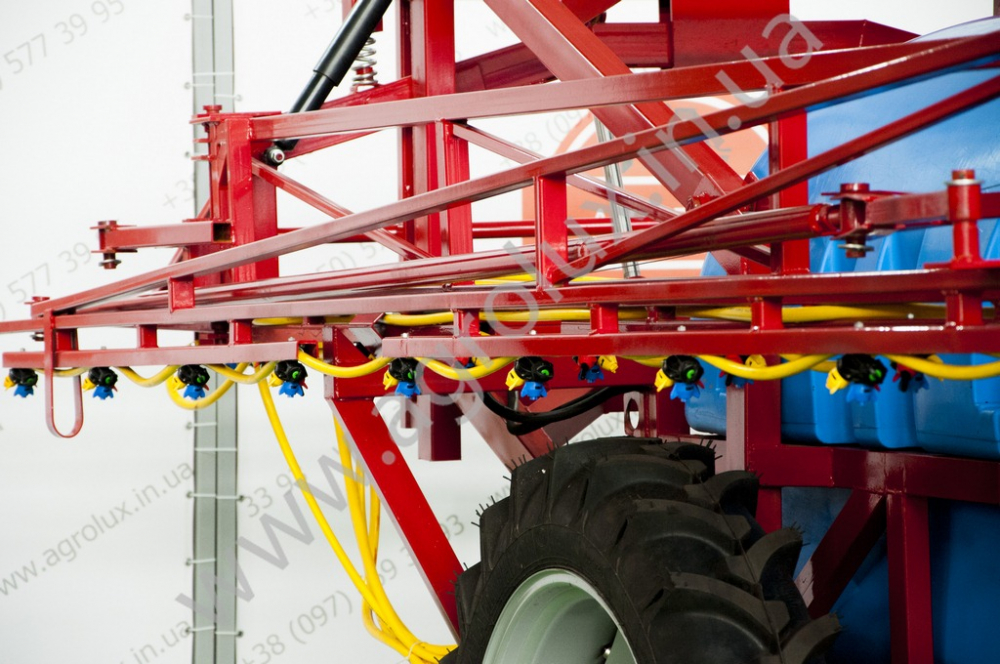 Оприскувач причіпний Polmark-2000 зі штангою 18 м., гідравлічна штанга Оприскувач причіпний Polmark-2000 зі штангою 18 м., гідравлічна штанга