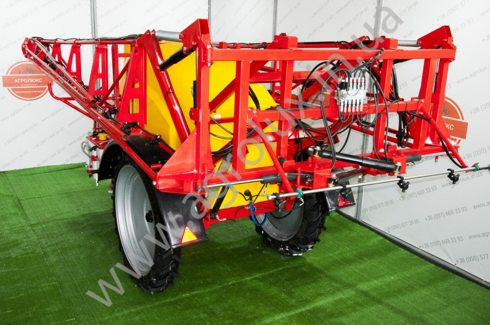 Оприскувач причіпний Оп 3000 зі штангою 22 м., 3х форсунка Міксер QUADRA 35, POLMAC Оприскувач причіпний Оп 3000 зі штангою 22 м., 3х форсунка Міксер QUADRA 35, POLMAC