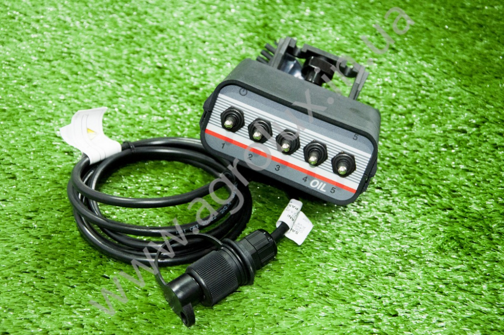 Оприскувач причіпний Оп 3000 зі штангою 22 м., 3х форсунка Міксер QUADRA 35, POLMAC Оприскувач причіпний Оп 3000 зі штангою 22 м., 3х форсунка Міксер QUADRA 35, POLMAC