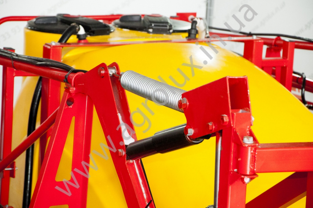 Оприскувач причіпний Оп 3000 зі штангою 22 м., 3х форсунка Міксер QUADRA 35, POLMAC Оприскувач причіпний Оп 3000 зі штангою 22 м., 3х форсунка Міксер QUADRA 35, POLMAC