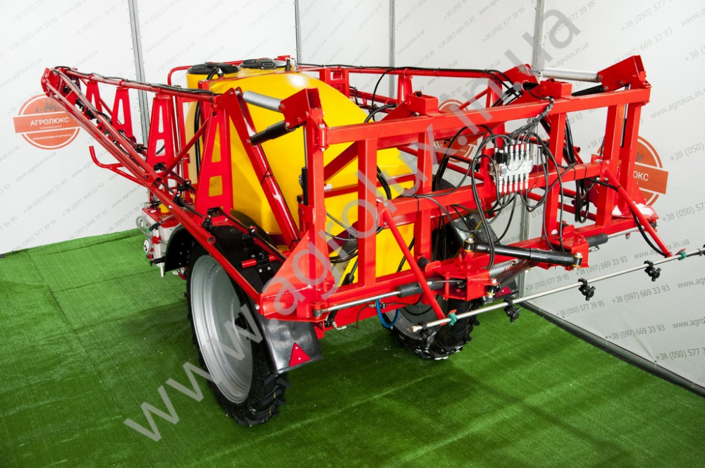 Оприскувач причіпний Оп 3000 зі штангою 22 м., 3х форсунка Міксер QUADRA 35, POLMAC Оприскувач причіпний Оп 3000 зі штангою 22 м., 3х форсунка Міксер QUADRA 35, POLMAC