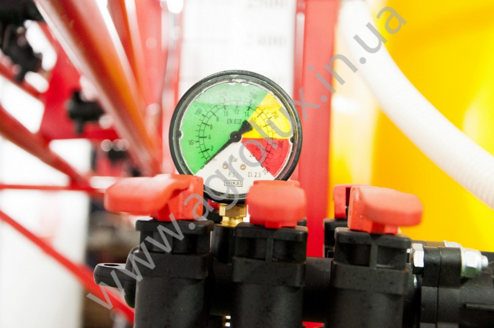 Оприскувач причіпний Оп 3000 зі штангою 22 м., 3х форсунка Міксер QUADRA 35, POLMAC Оприскувач причіпний Оп 3000 зі штангою 22 м., 3х форсунка Міксер QUADRA 35, POLMAC