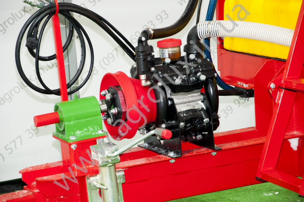 Оприскувач причіпний Оп 3000 зі штангою 22 м., 3х форсунка Міксер QUADRA 35, POLMAC Оприскувач причіпний Оп 3000 зі штангою 22 м., 3х форсунка Міксер QUADRA 35, POLMAC