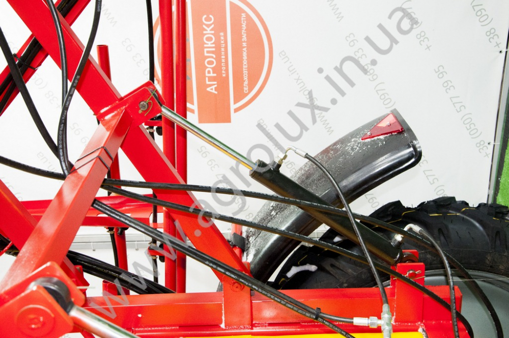 Оприскувач причіпний Оп 3000 зі штангою 22 м., 3х форсунка Міксер QUADRA 35, POLMAC Оприскувач причіпний Оп 3000 зі штангою 22 м., 3х форсунка Міксер QUADRA 35, POLMAC