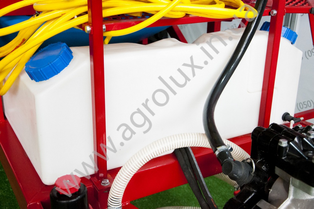 Оприскувач причіпний Polmark-2500 зі штангою 18 м., гідравлічна штанга Оприскувач причіпний Polmark-2500 зі штангою 18 м., гідравлічна штанга