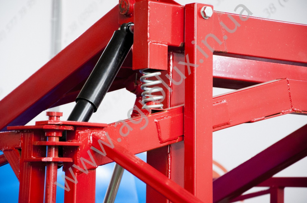 Оприскувач причіпний Polmark-2500 зі штангою 18 м., гідравлічна штанга Оприскувач причіпний Polmark-2500 зі штангою 18 м., гідравлічна штанга