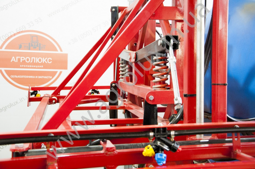 Оприскувач причіпний Polmark-2000 зі штангою 18 м.21 м (Механічна, підйом гідравліка) Оприскувач причіпний Polmark-2000 зі штангою 18 м.21 м (Механічна, підйом гідравліка)