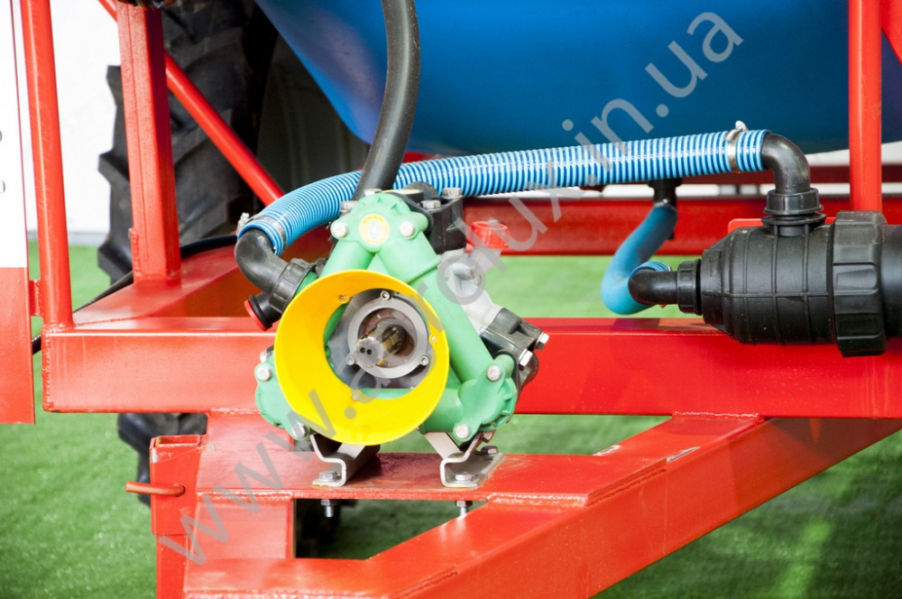 Оприскувач причіпний Polmark-2500 зі штангою 18 м. (Механічна, підйом гідравліка) Оприскувач причіпний Polmark-2500 зі штангою 18 м. (Механічна, підйом гідравліка)