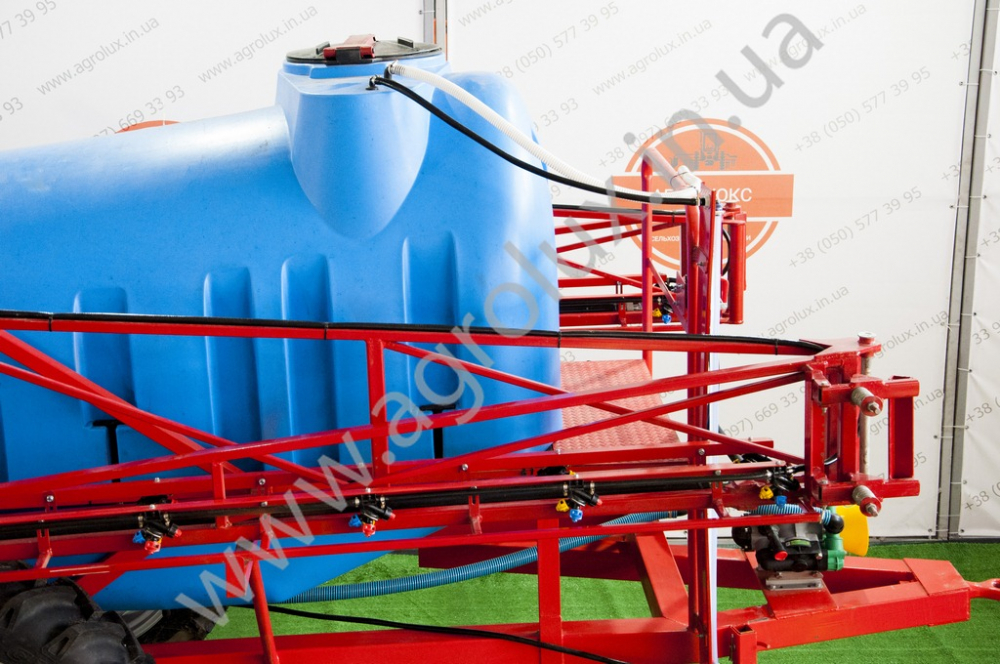 Оприскувач причіпний Polmark-2500 зі штангою 18 м. (Механічна, підйом гідравліка) Оприскувач причіпний Polmark-2500 зі штангою 18 м. (Механічна, підйом гідравліка)