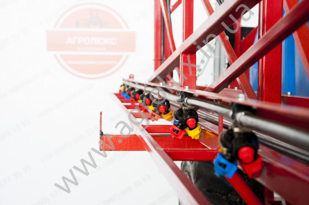 Оприскувач причіпний Polmark-2500 зі штангою 18 м. (Механічна, підйом гідравліка) Оприскувач причіпний Polmark-2500 зі штангою 18 м. (Механічна, підйом гідравліка)