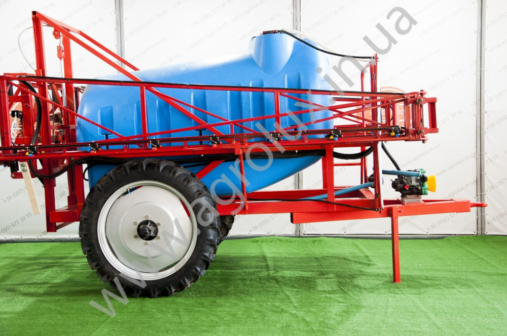 Оприскувач причіпний Polmark-2500 зі штангою 18 м. (Механічна, підйом гідравліка) Оприскувач причіпний Polmark-2500 зі штангою 18 м. (Механічна, підйом гідравліка)