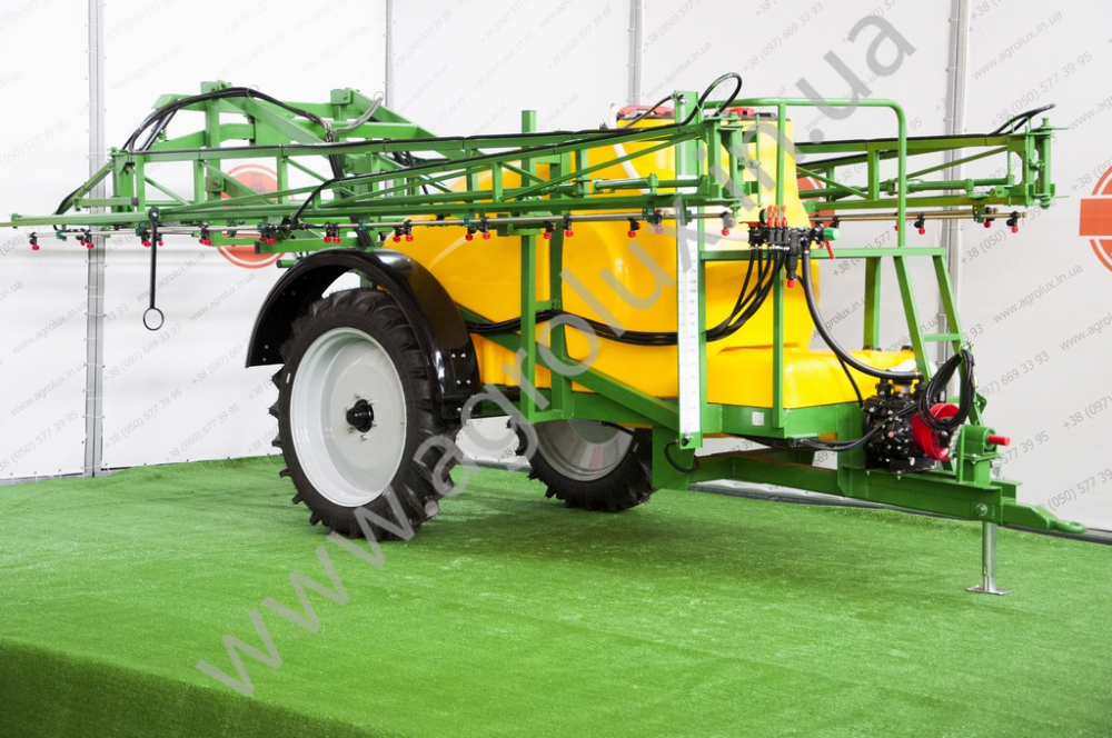 Оприскувач причіпний Вектор-2500 зі штангою 21 м. 3х форсунка Оприскувач причіпний Вектор-2500 зі штангою 21 м. 3х форсунка